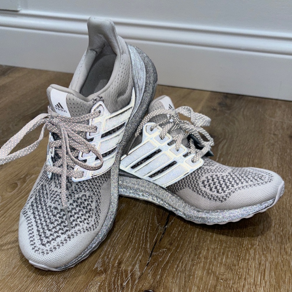 adidas Women's Silver & White Knit Running Shoes